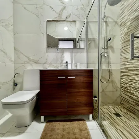 Plaza De Toros By United Renters Apartment