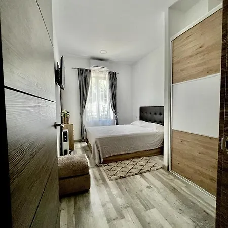 Plaza De Toros By United Renters *